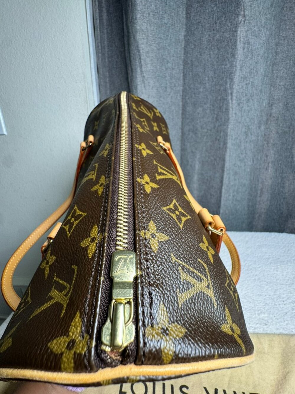 LOUIS VUITTON Authentic Papillon 30 in Monogram canvas For Mommy and daughter - Picture 6 of 16